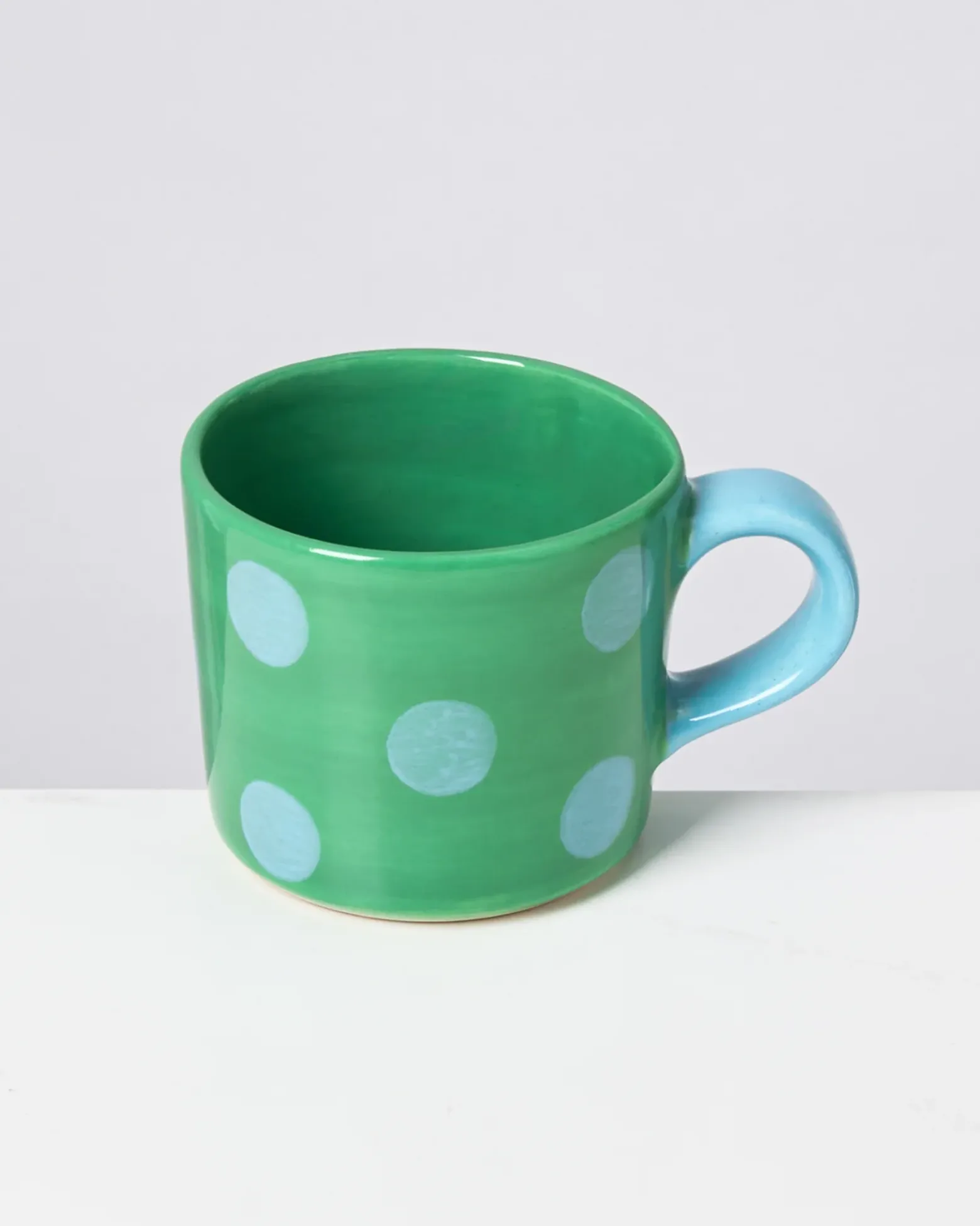 MaM x Isis-Maria Brisa mug green with blue dots