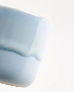 Velar Scented candle Summer Linen Light Blue